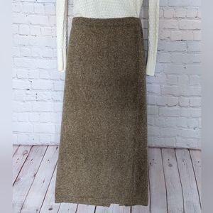 4 for $20 M.J. Carroll silk & angora straight skirt